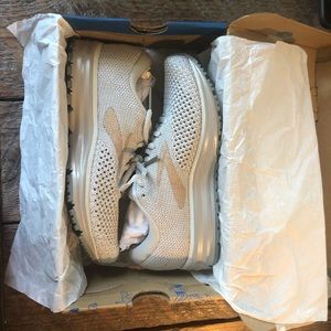 Brooks Revel 2 Running shoes